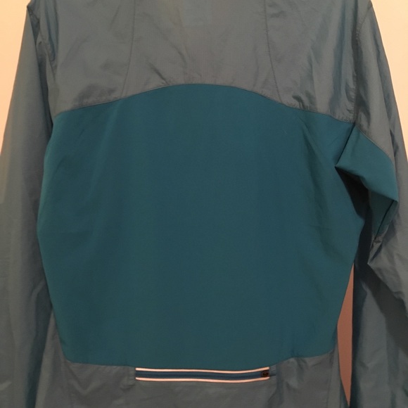 Lightweight Patagonia jacket - Picture 3 of 4